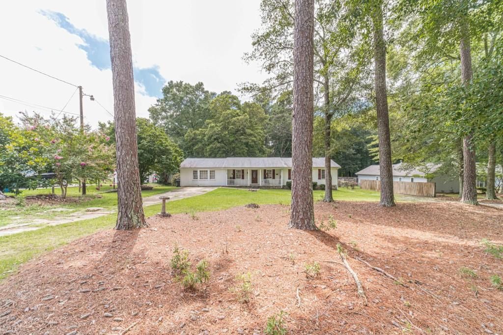 2737 Camp Mitchell Road, Loganville, GA 30052