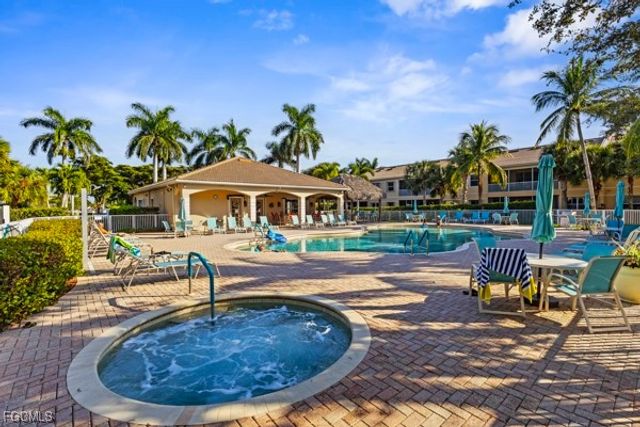 6021 Jonathans Bay CIR 101, Fort Myers, FL 33908