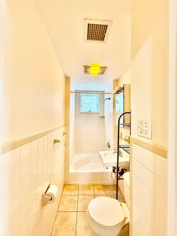 724 Cambridge St 2, Cambridge, MA 02141