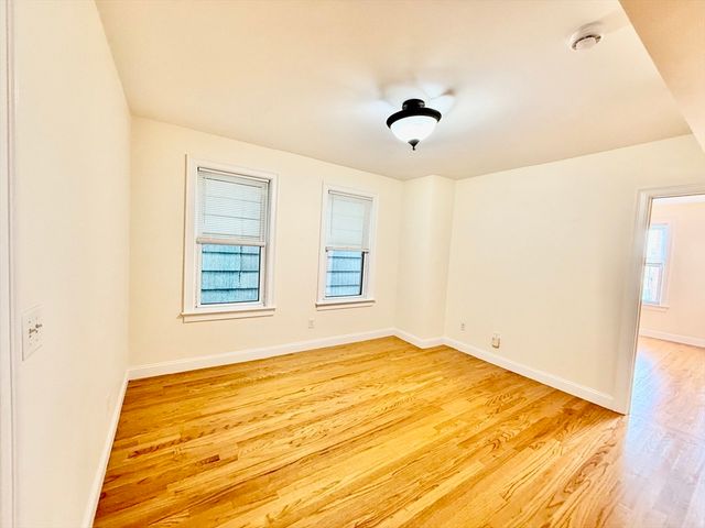724 Cambridge St 2, Cambridge, MA 02141