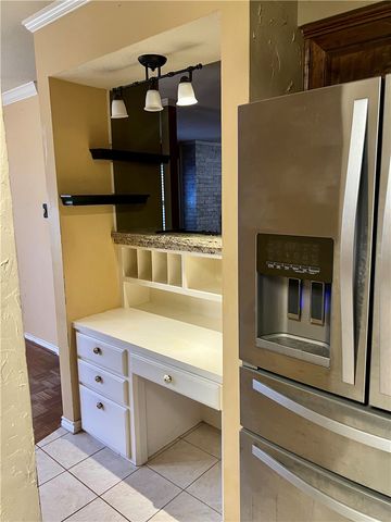 2901 Burning Tree Court, Bryan, TX 77802