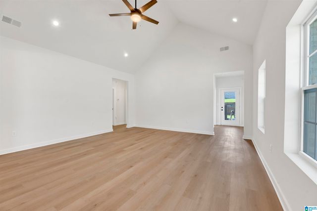 4796 LONGMEADOW DRIVE, Bessemer, AL 35022