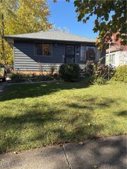 3882 W 132nd Street, Cleveland, OH 44111