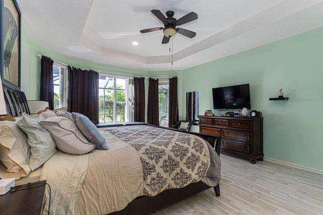 1811 Waldorf Drive, Royal Palm Beach, FL 33411