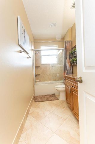 1811 Waldorf Drive, Royal Palm Beach, FL 33411