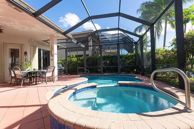 1811 Waldorf Drive, Royal Palm Beach, FL 33411