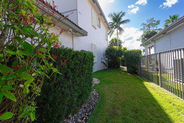 1811 Waldorf Drive, Royal Palm Beach, FL 33411