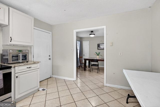 1742 Cardinal Road, Jonesboro, GA 30238