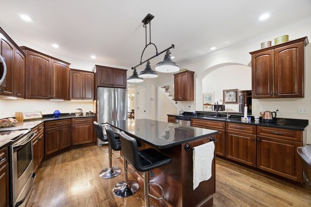 11177 Captains Cove Drive, Soddy Daisy, TN 37379