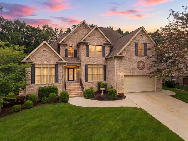11177 Captains Cove Drive, Soddy Daisy, TN 37379