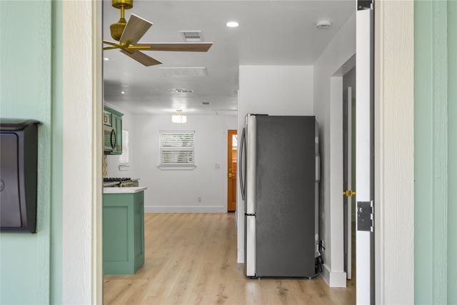 3818 Penelope Street, Dallas, TX 75210