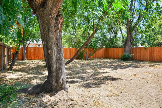 3818 Penelope Street, Dallas, TX 75210