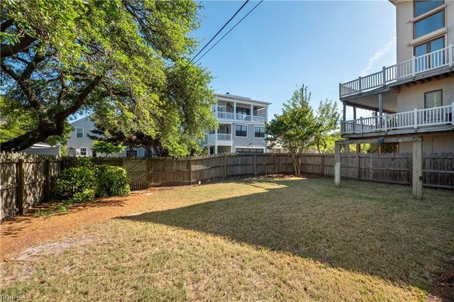 112 50th ST, Virginia Beach, VA 23451