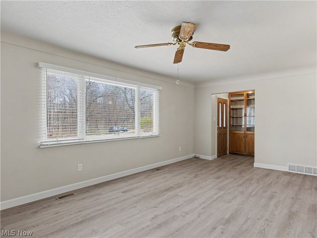 8406 Whippoorwill Road, Ravenna, OH 44266
