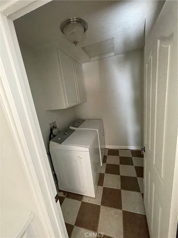 8354 White Road, Phelan, CA 92371