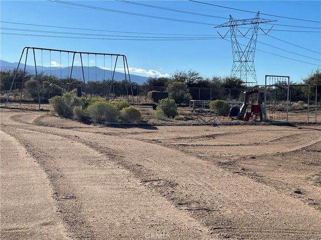 8354 White Road, Phelan, CA 92371