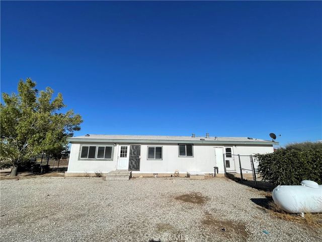 8354 White Road, Phelan, CA 92371