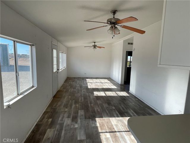 8354 White Road, Phelan, CA 92371