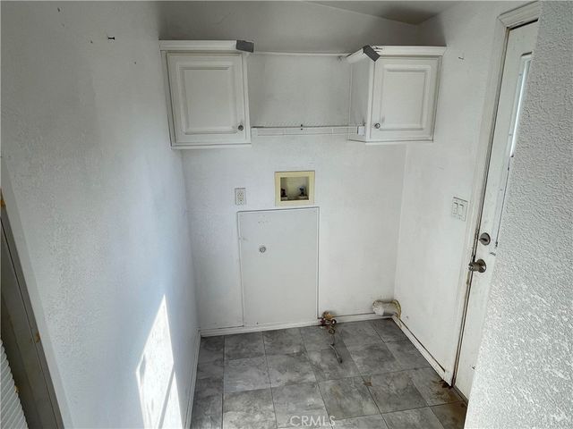 8354 White Road, Phelan, CA 92371