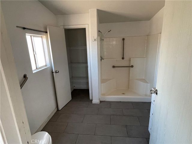 8354 White Road, Phelan, CA 92371