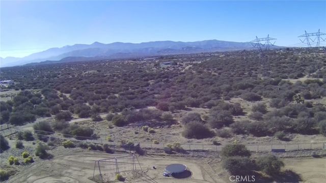 8354 White Road, Phelan, CA 92371