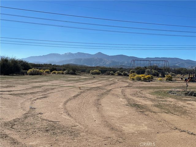 8354 White Road, Phelan, CA 92371