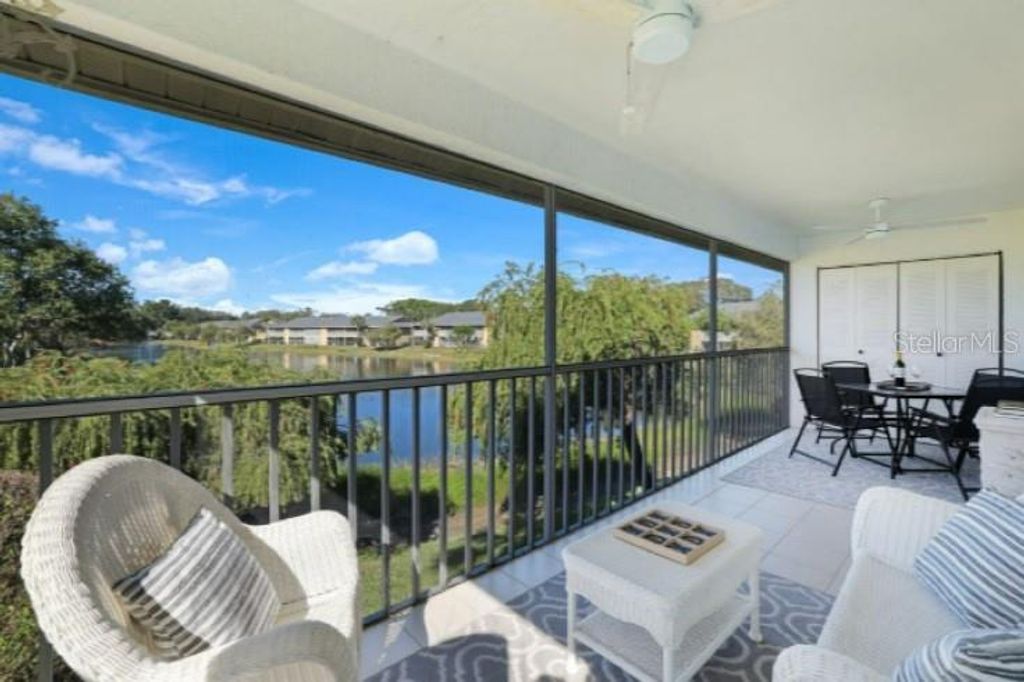 1250 YESICA ANN CIRCLE E201, Naples, FL 34110