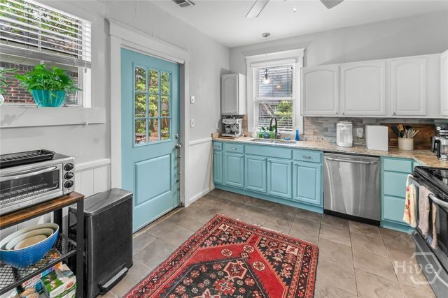 220 E 53rd Street, Savannah, GA 31405