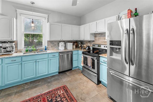 220 E 53rd Street, Savannah, GA 31405