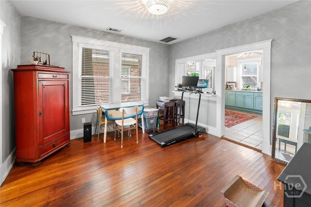 220 E 53rd Street, Savannah, GA 31405