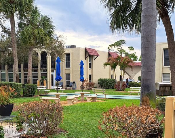 835 18th Street 206, Vero Beach, FL 32960