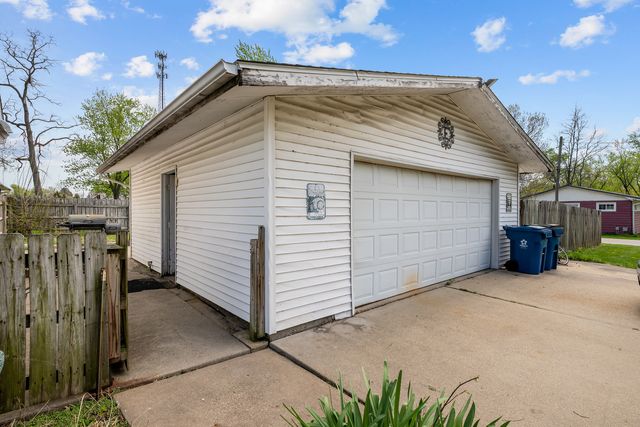 800 Main Avenue, Cordova, IL 61242
