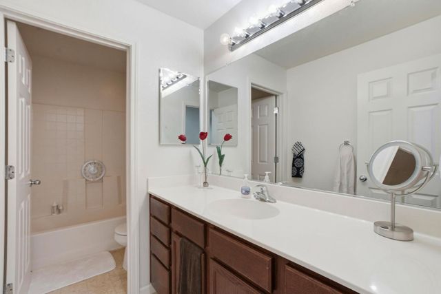 16359 Wagon Train Ct, Lathrop, CA 95330