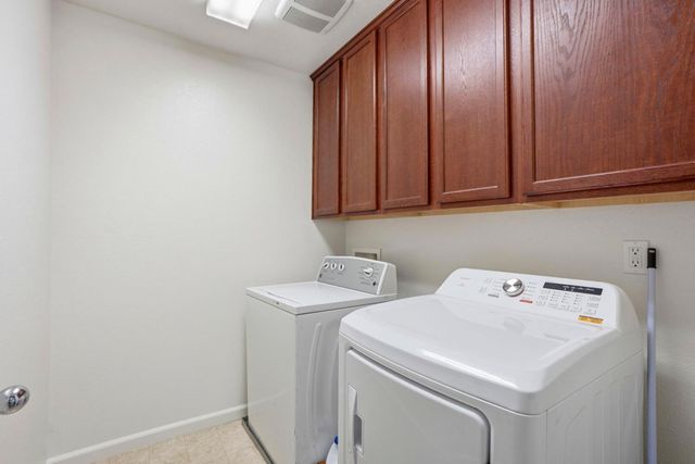16359 Wagon Train Ct, Lathrop, CA 95330