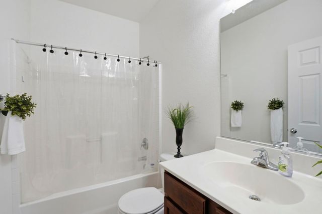 16359 Wagon Train Ct, Lathrop, CA 95330