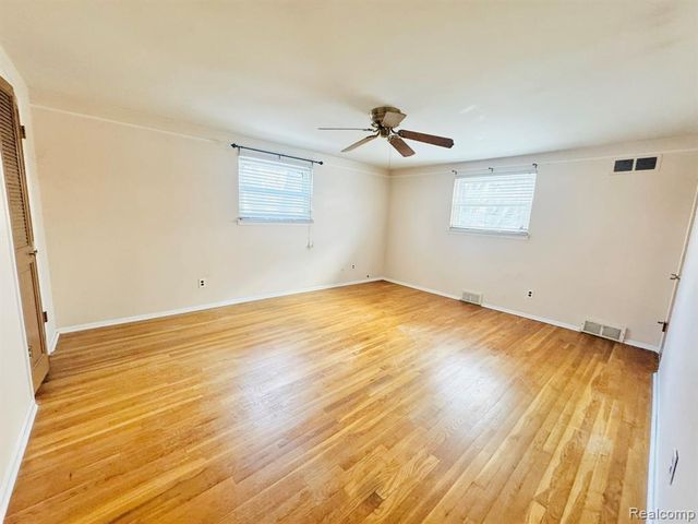 21670 Virginia Street, Southfield, MI 48076