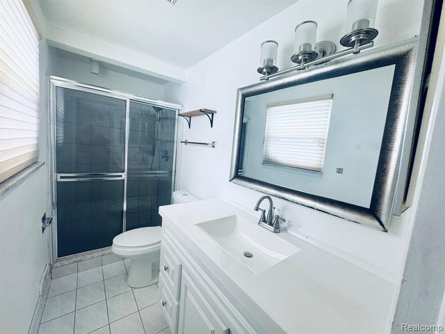 21670 Virginia Street, Southfield, MI 48076