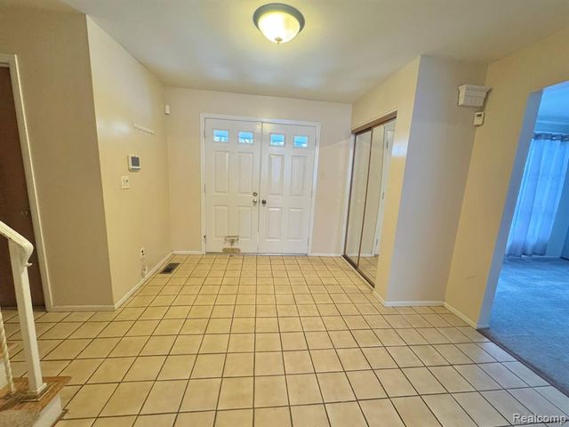 21670 Virginia Street, Southfield, MI 48076