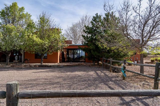 68 Avenida De La Paz, Lamy, NM 87540