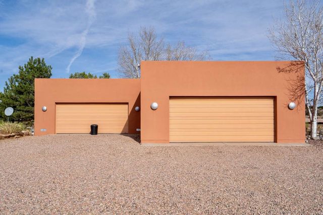 68 Avenida De La Paz, Lamy, NM 87540