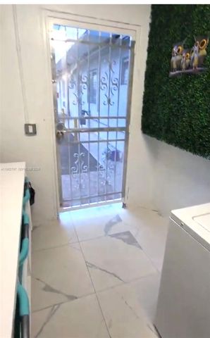 2101 Normandy Dr 204, Miami Beach, FL 33141