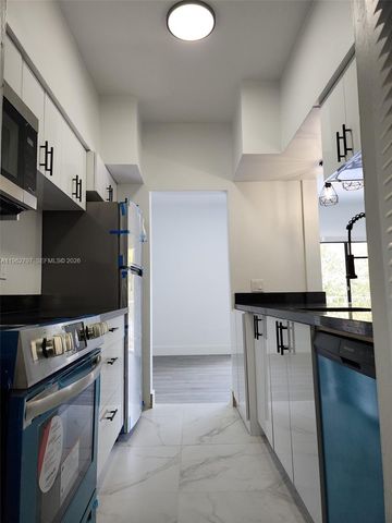 2101 Normandy Dr 204, Miami Beach, FL 33141