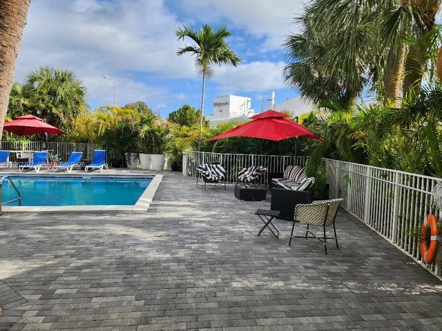 2101 Normandy Dr 204, Miami Beach, FL 33141