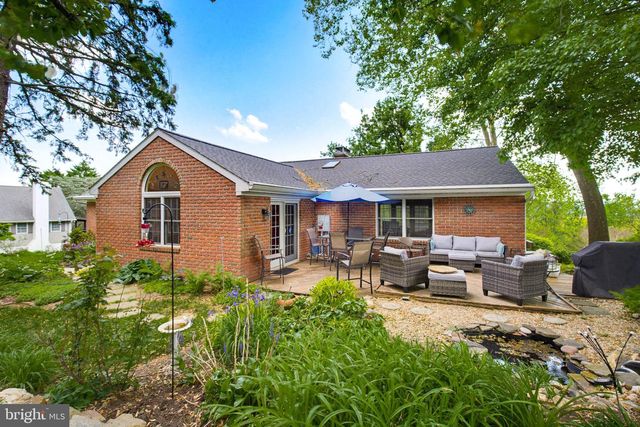 322 HILLTOP RD, Strasburg, PA 17579