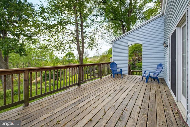 322 HILLTOP RD, Strasburg, PA 17579