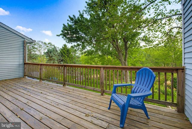 322 HILLTOP RD, Strasburg, PA 17579