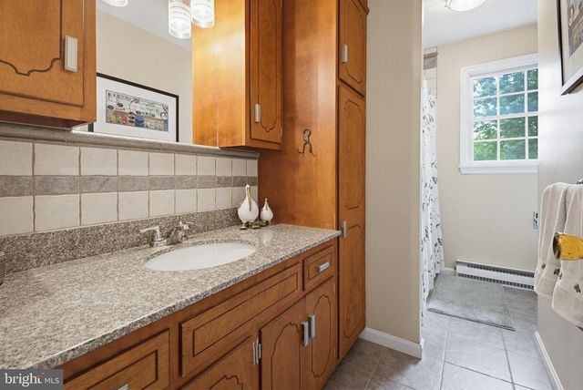 322 HILLTOP RD, Strasburg, PA 17579