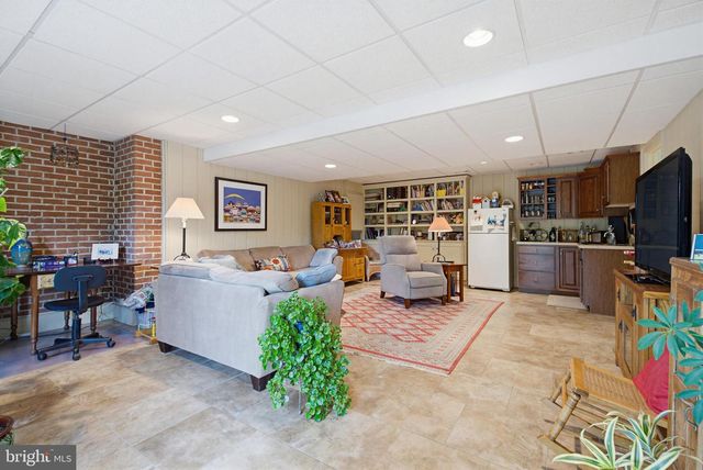 322 HILLTOP RD, Strasburg, PA 17579