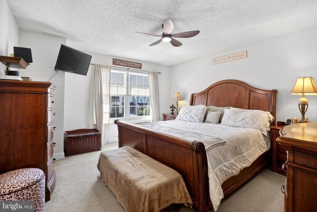 151 CROWN PRINCE DR, Marlton, NJ 08053