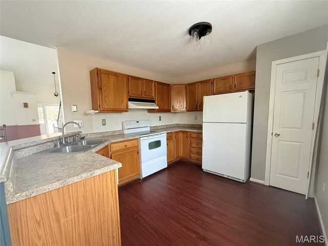 2213 Stone Gate Drive, Dupo, IL 62239